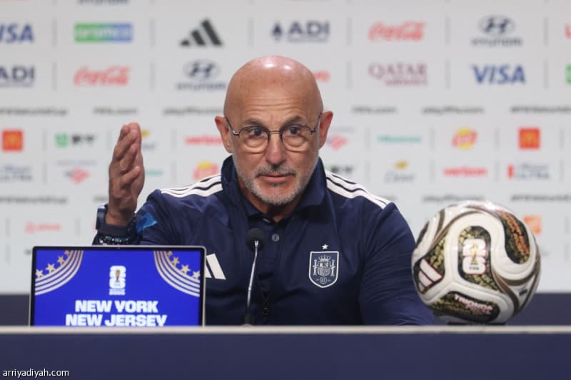 De La Fuente: Messi is a Unique Case and I Admire Argentina