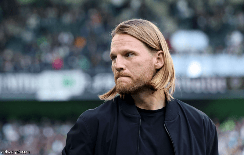 Gladbach coach fired after third loss