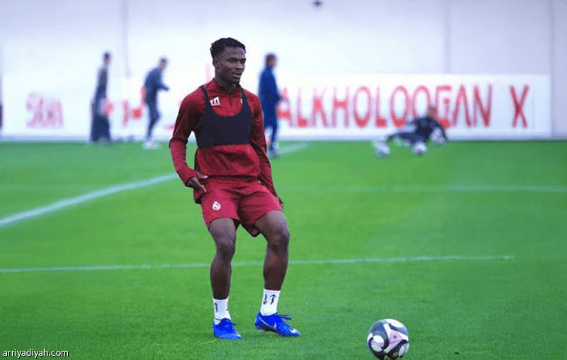 Esseghost Sun Stars sign Oshiogbo for 3 seasons