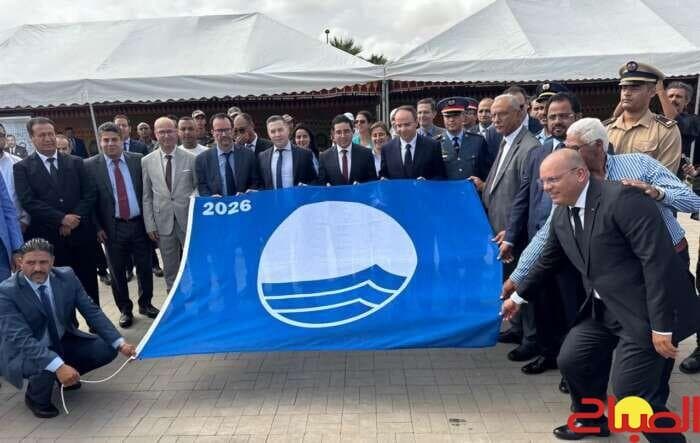 شاطئ طماريس 2 يحصل على اللواء الأزرق ويعزز خدماته لاستقبال المصطافين