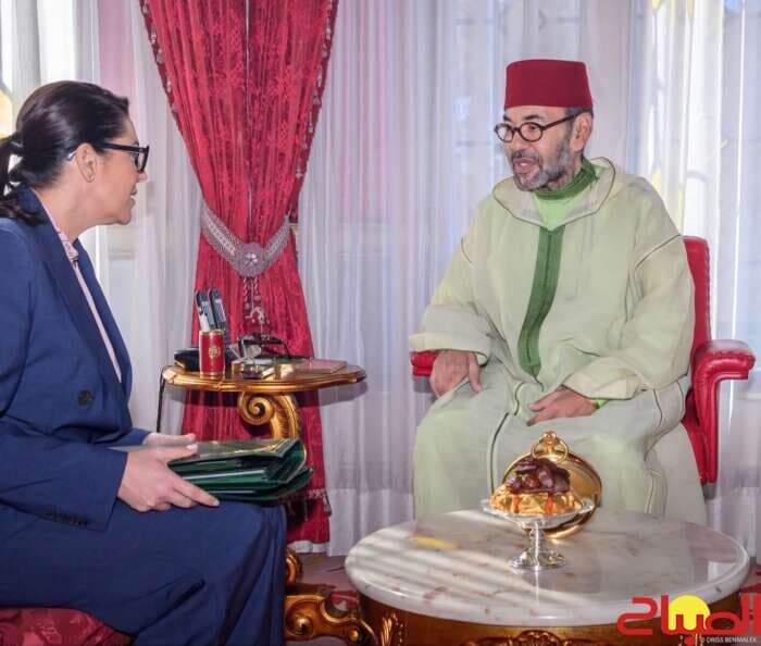 الملك محمد السادس يلتقي المنصوري ويؤكد أهمية الحكومة الجديدة