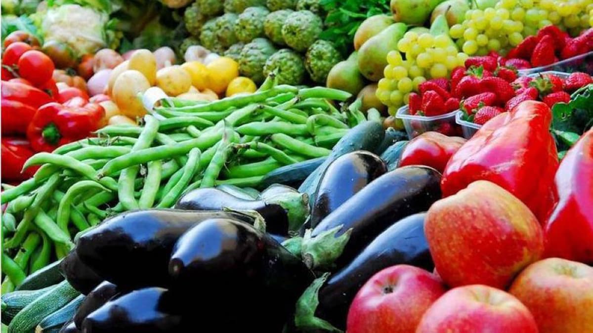 Ban on selling garden products outside market