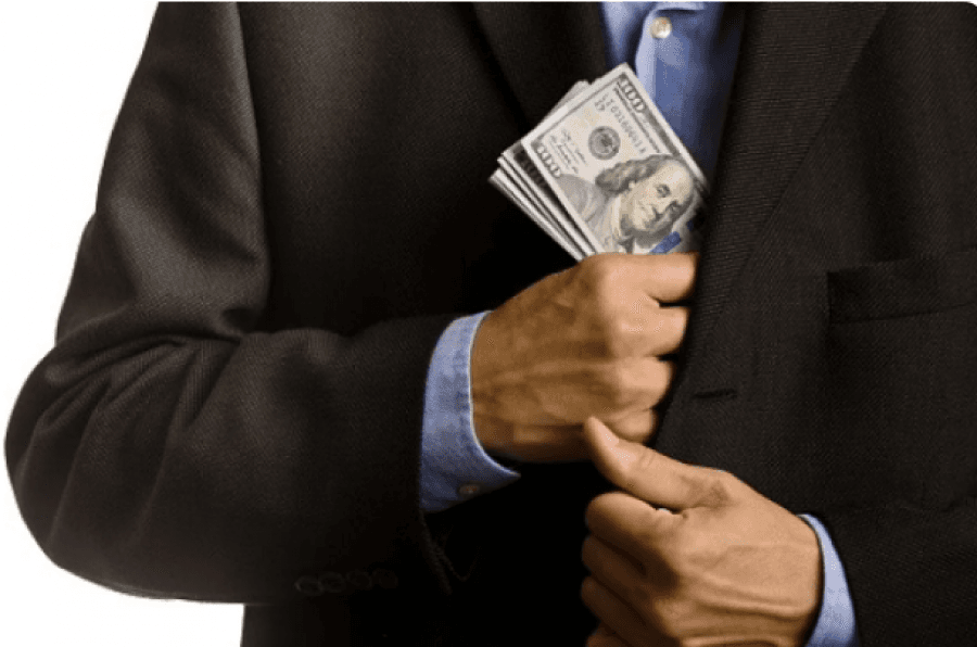 تم توقيف موظف سابق في أمانة عمان لسرقته 149 ألف دينار