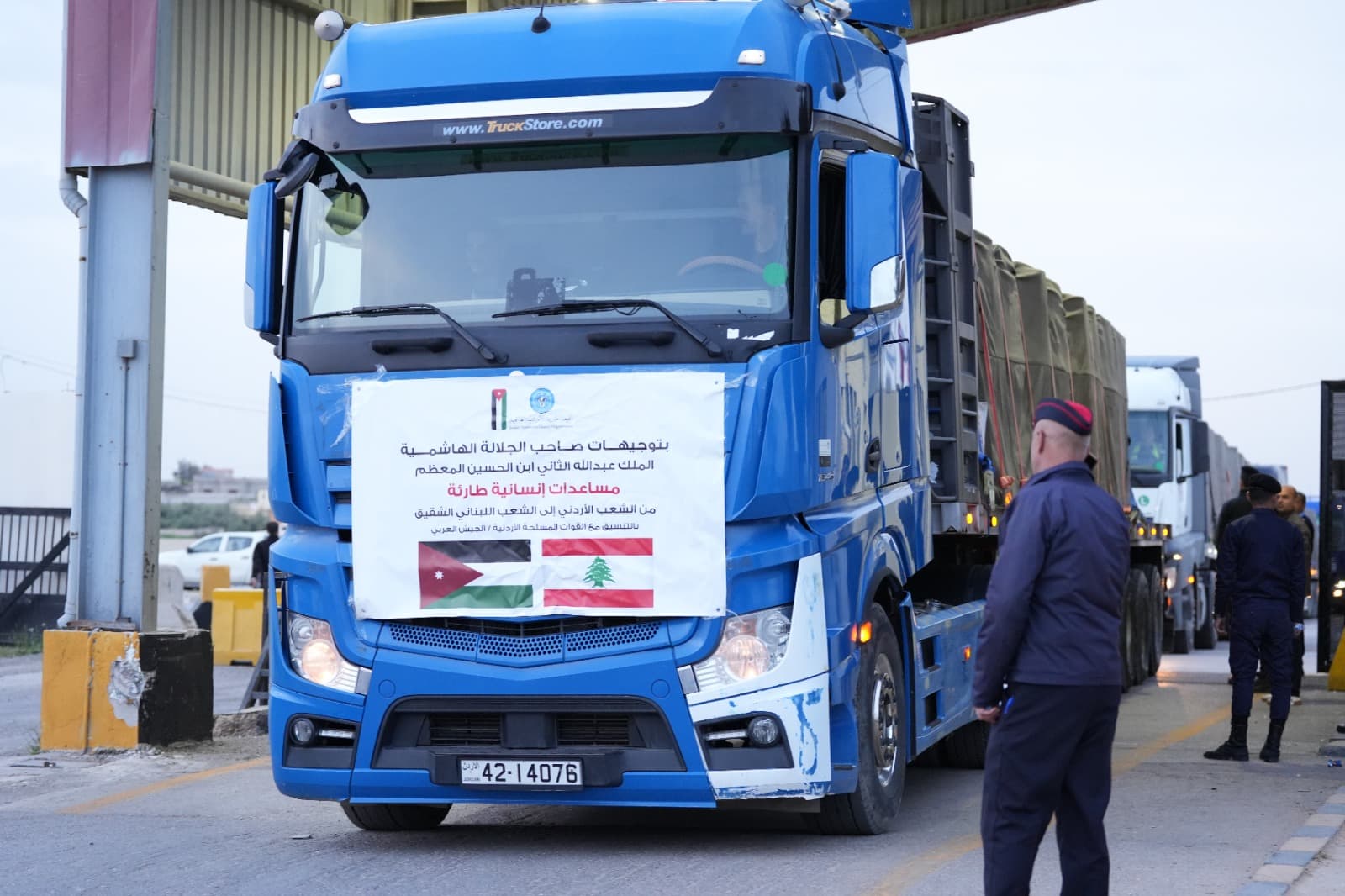 Eighteen Jordanian aid trucks to Lebanon
