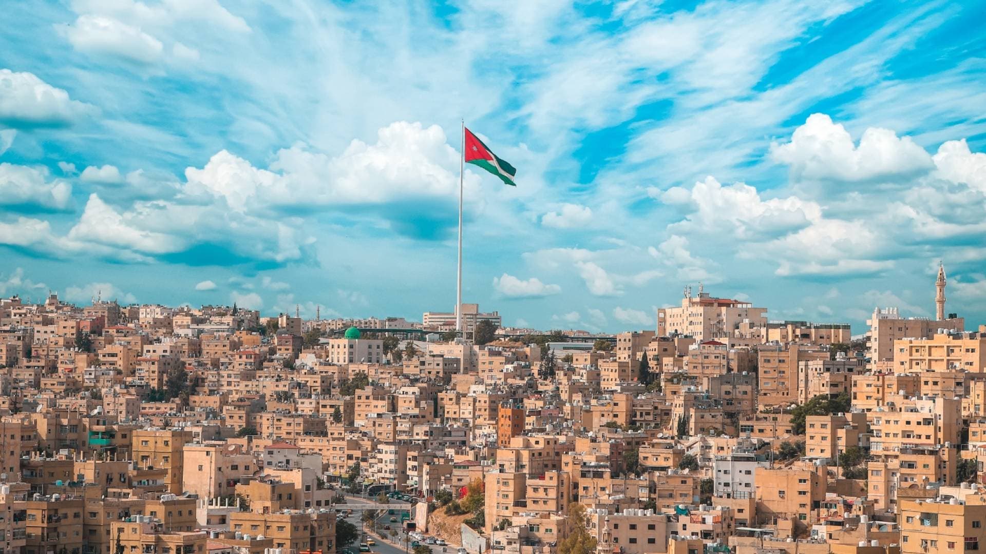 طقس حار في عمان اليوم وغداً