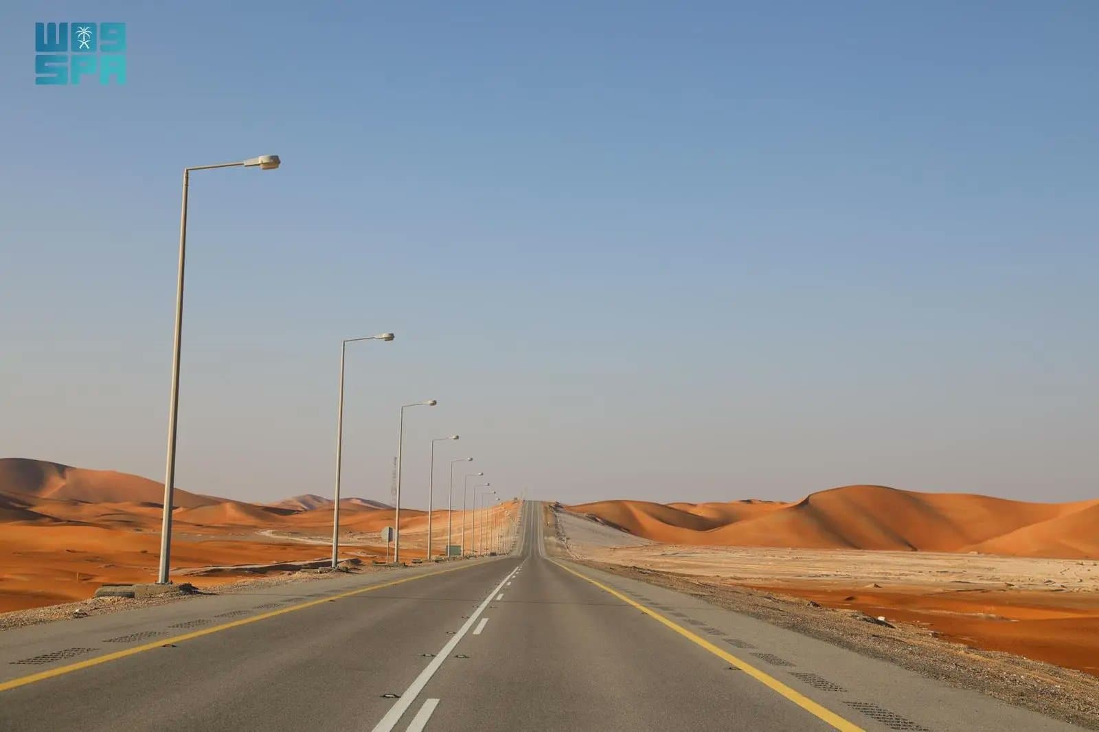 Saudi Arabia and Oman open new land route