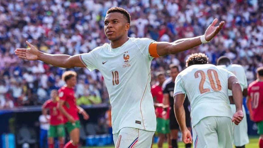 الهجوم الأرجنتيني على فرنسا: وصف منتخب أفريقي بأنه بلا أدب