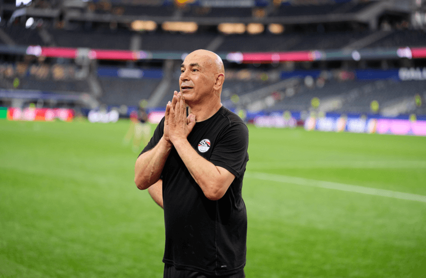 Egyptian Union awards Hosam Hassan