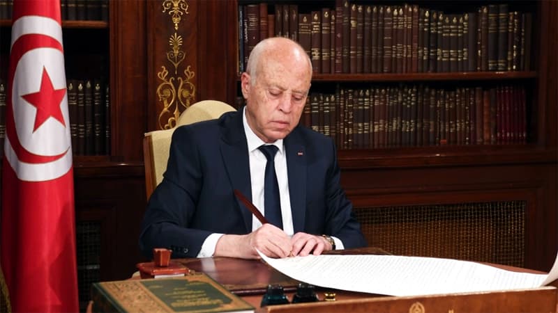 عفو رئاسي عن 2439 سجينا في ذكرى عيد الجمهورية