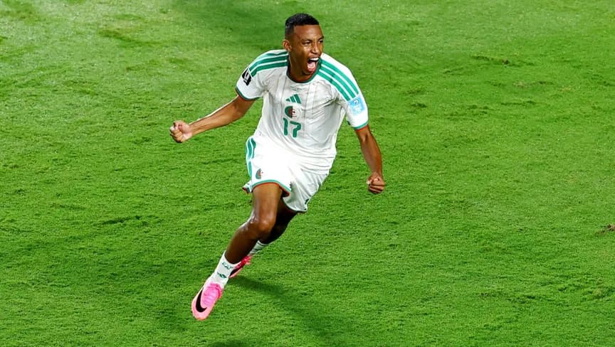 هل يلعب مدافع منتخب الجزائر في ميلان الإيطالي؟