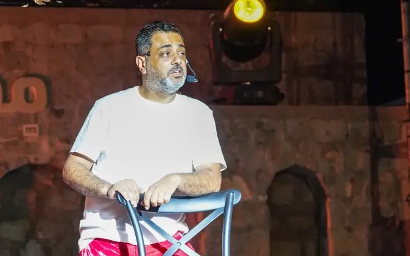 بنزرت مهرجان: بابا نوال ومسرحية شكارة