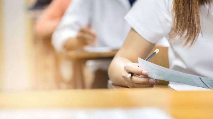 تلميذة سلمى فاعدي تتفوق وطنيا في السيزيام وتوجه رسالة تواضع للمستقبل