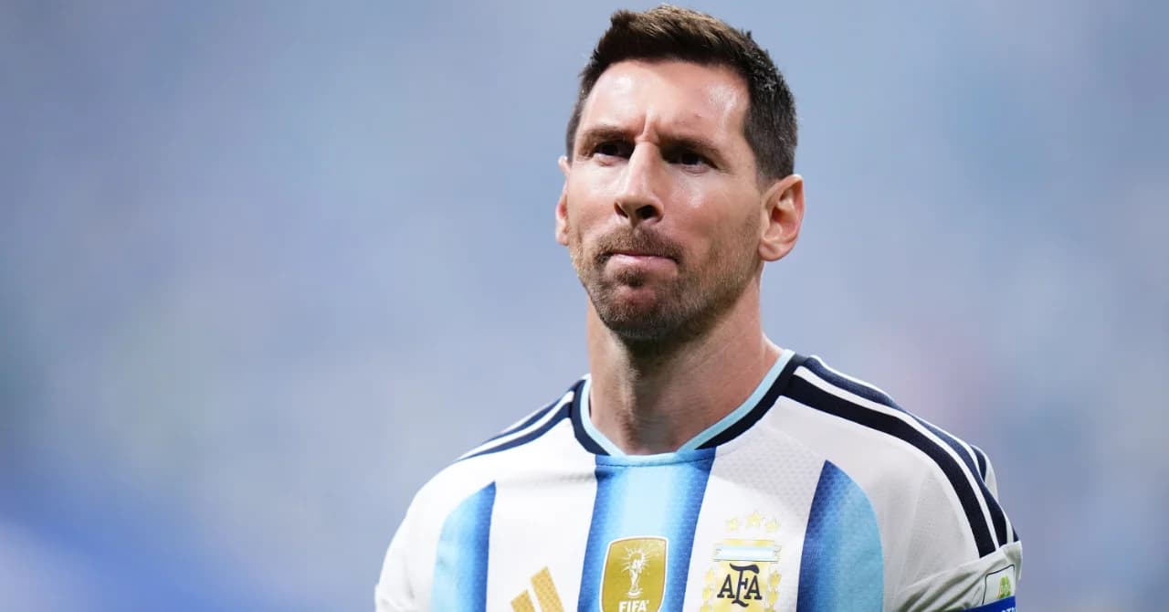 غرائب المونديال: ميسي هدّاف كأس العالم ويتجوّل في الملعب بشكل غريب
