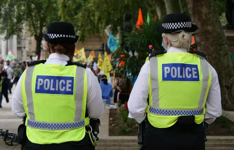 London stabbing injures four