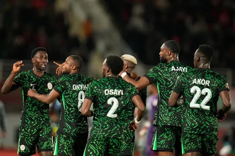 Nigerian football star converts to Islam