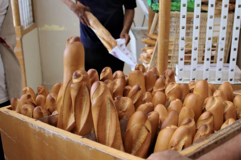 على الطاير: الخبز نعمة تتطلب سترًا