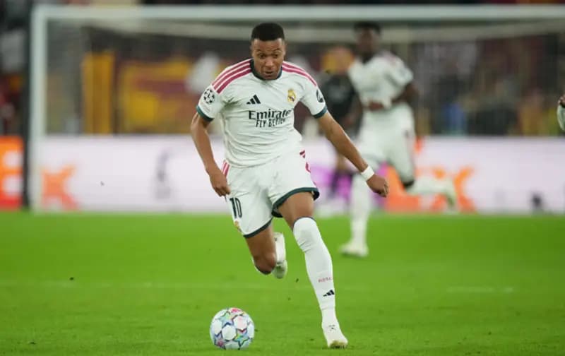مبابي يحقق إنجازات جديدة في دوري أبطال أوروبا