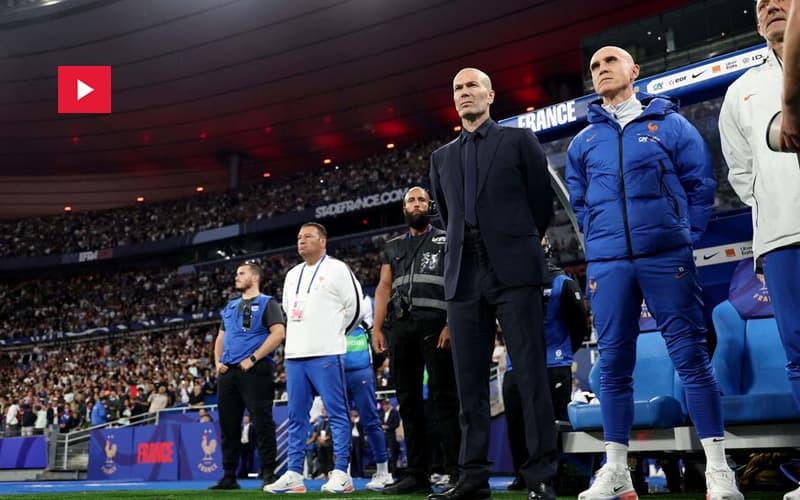 Legendary Zinedine Zidane honored at Stade de France