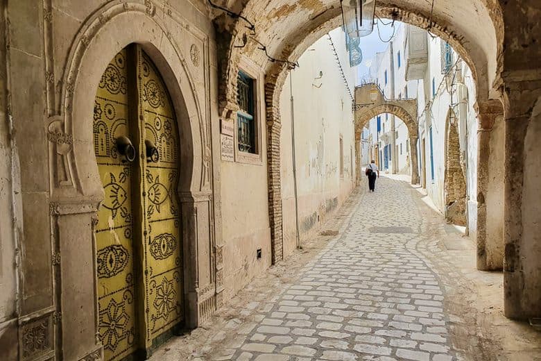 عيسى البكوش يوجه رسالة للفن