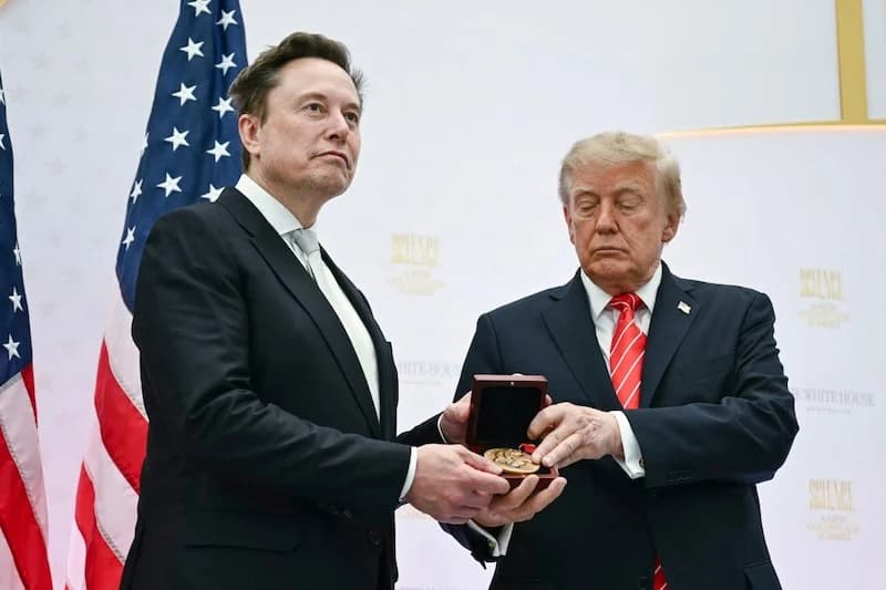 Trump Calls Musk a Modern Edison