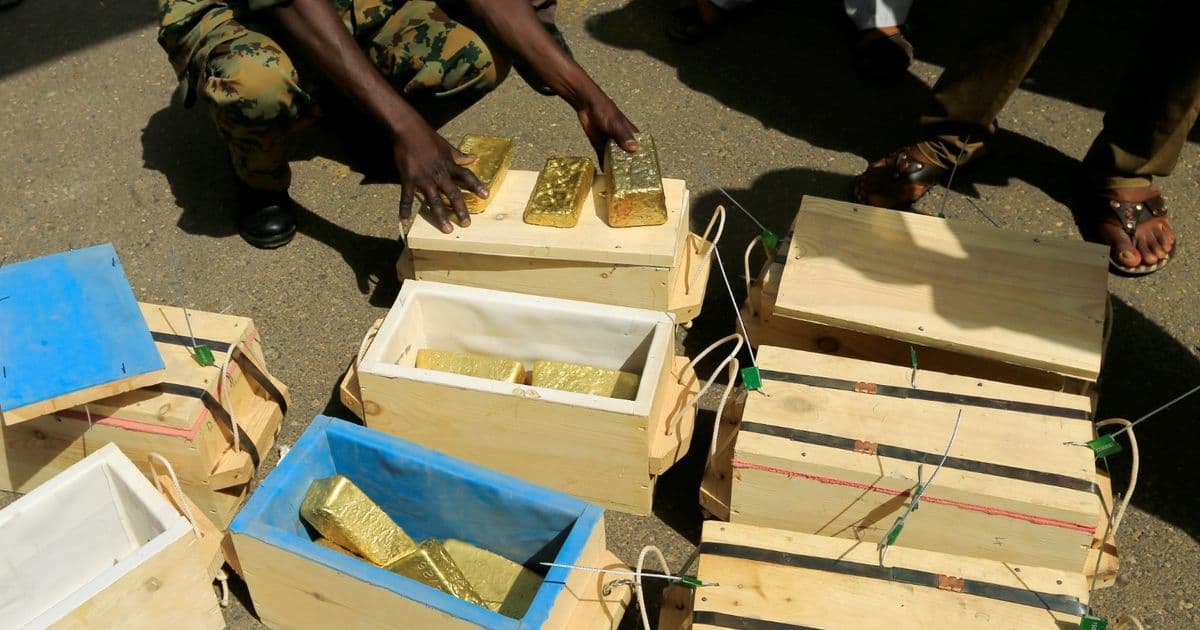 Egyptian army continues mining crackdown