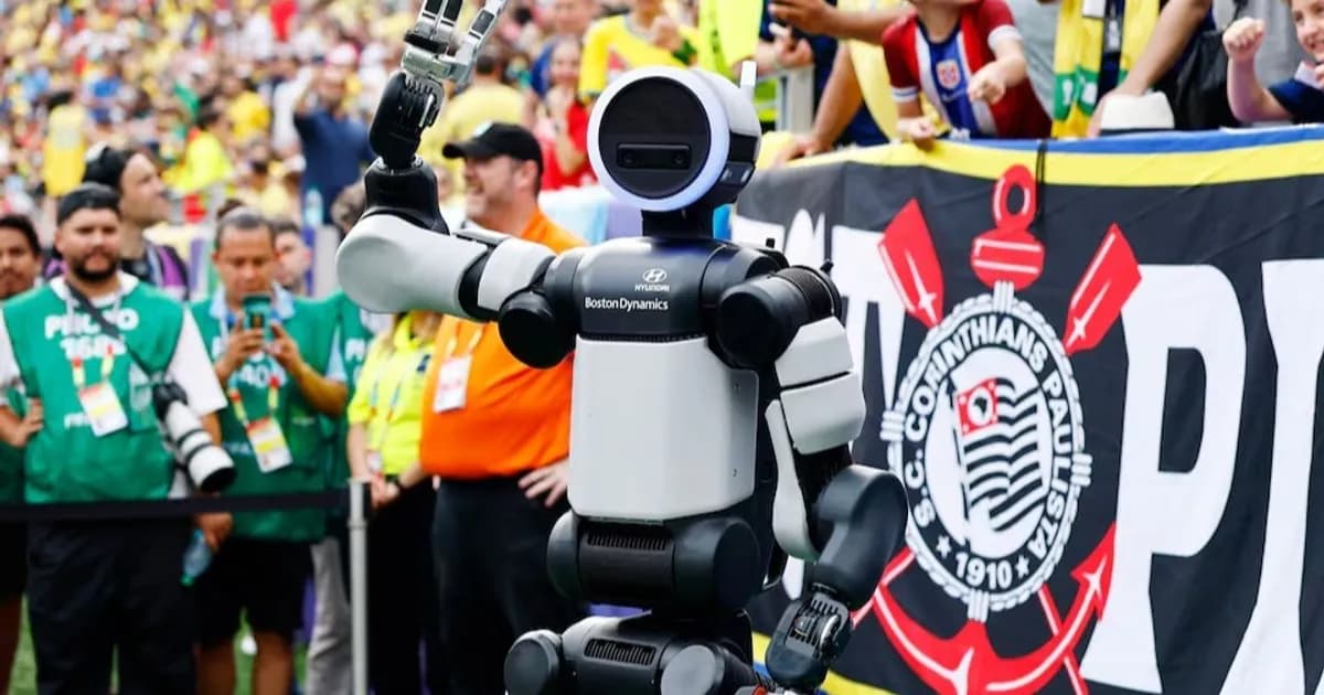Atlas robot draws attention at 2026 World Cup