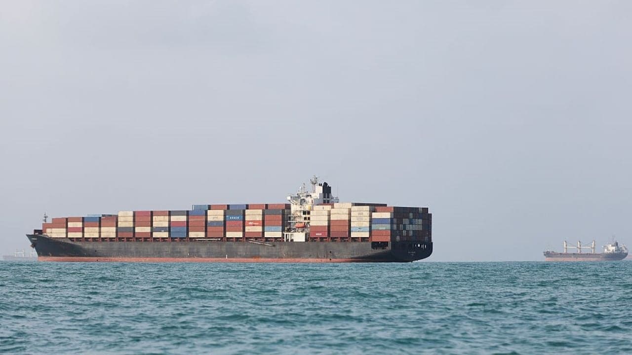 Iran Threatens to Close Hormuz Strait