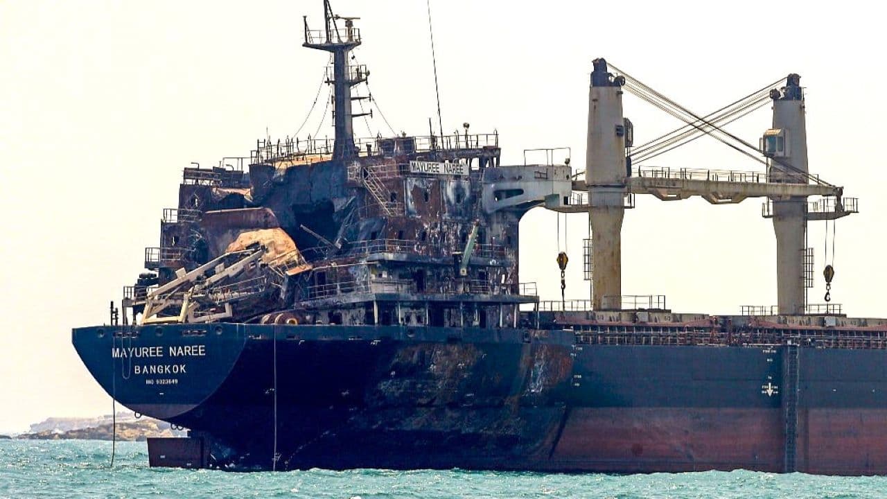 إيران تؤكد مقتل شخص على سفينة في هرمز