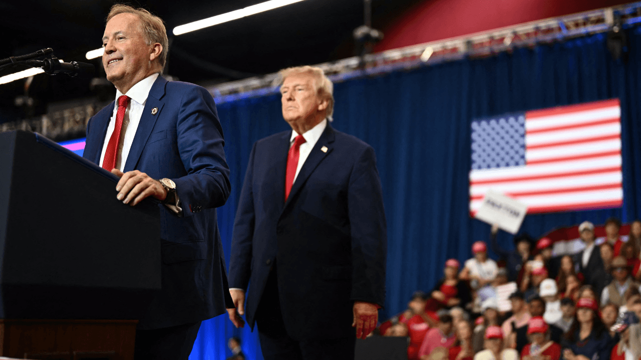 Midterm Campaigns Fan Out