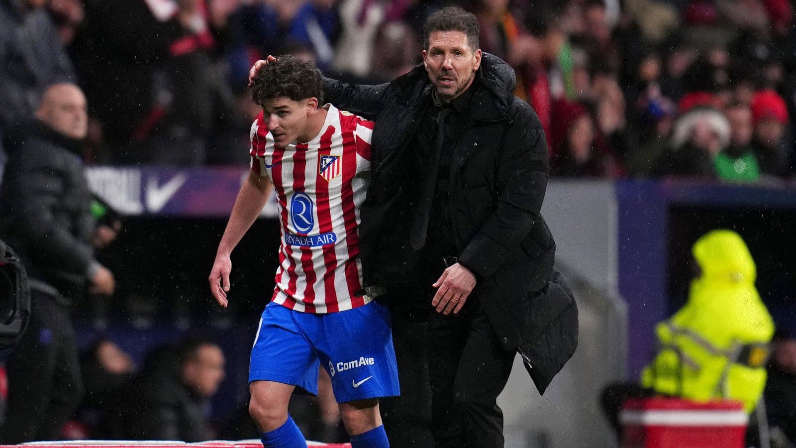 ألفاريز يعود إلى مدريد وسيميوني يُغلق الباب