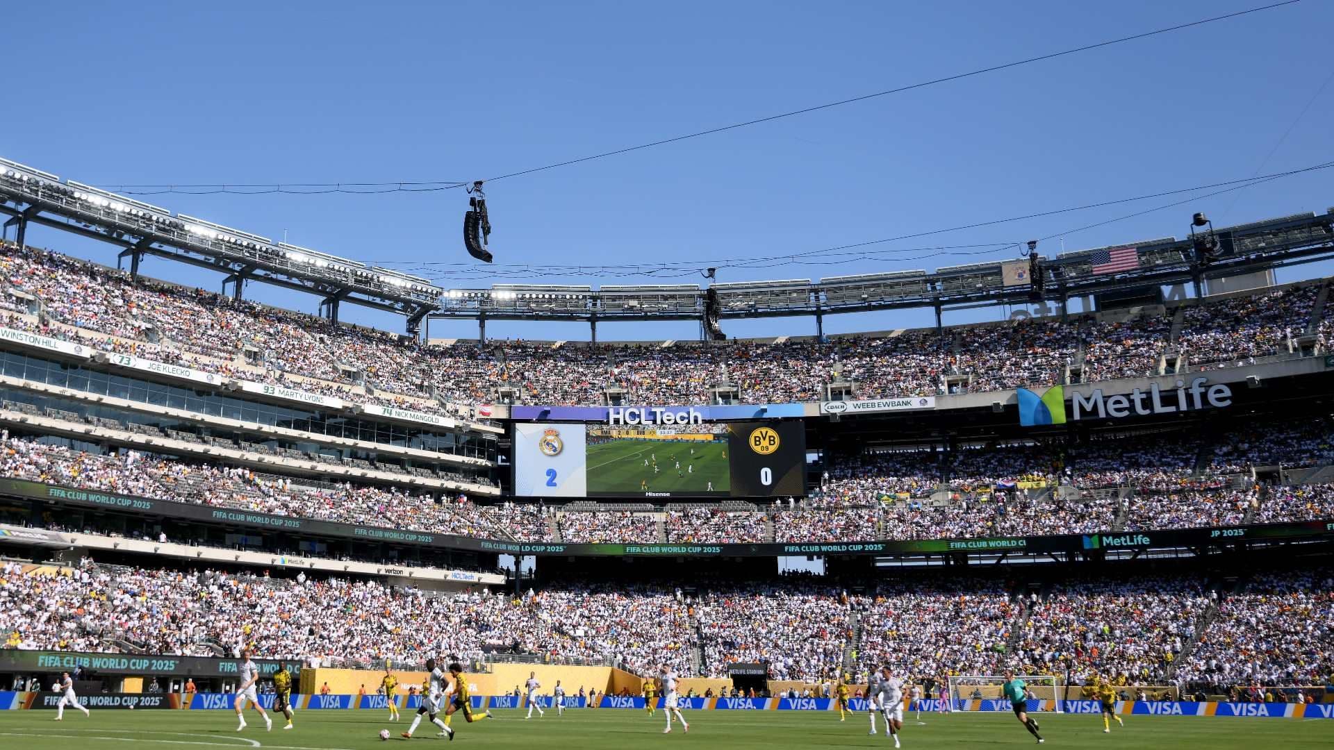 Before the Threatened World Cup Final: Major Matches Postponed Due to Air Pollution