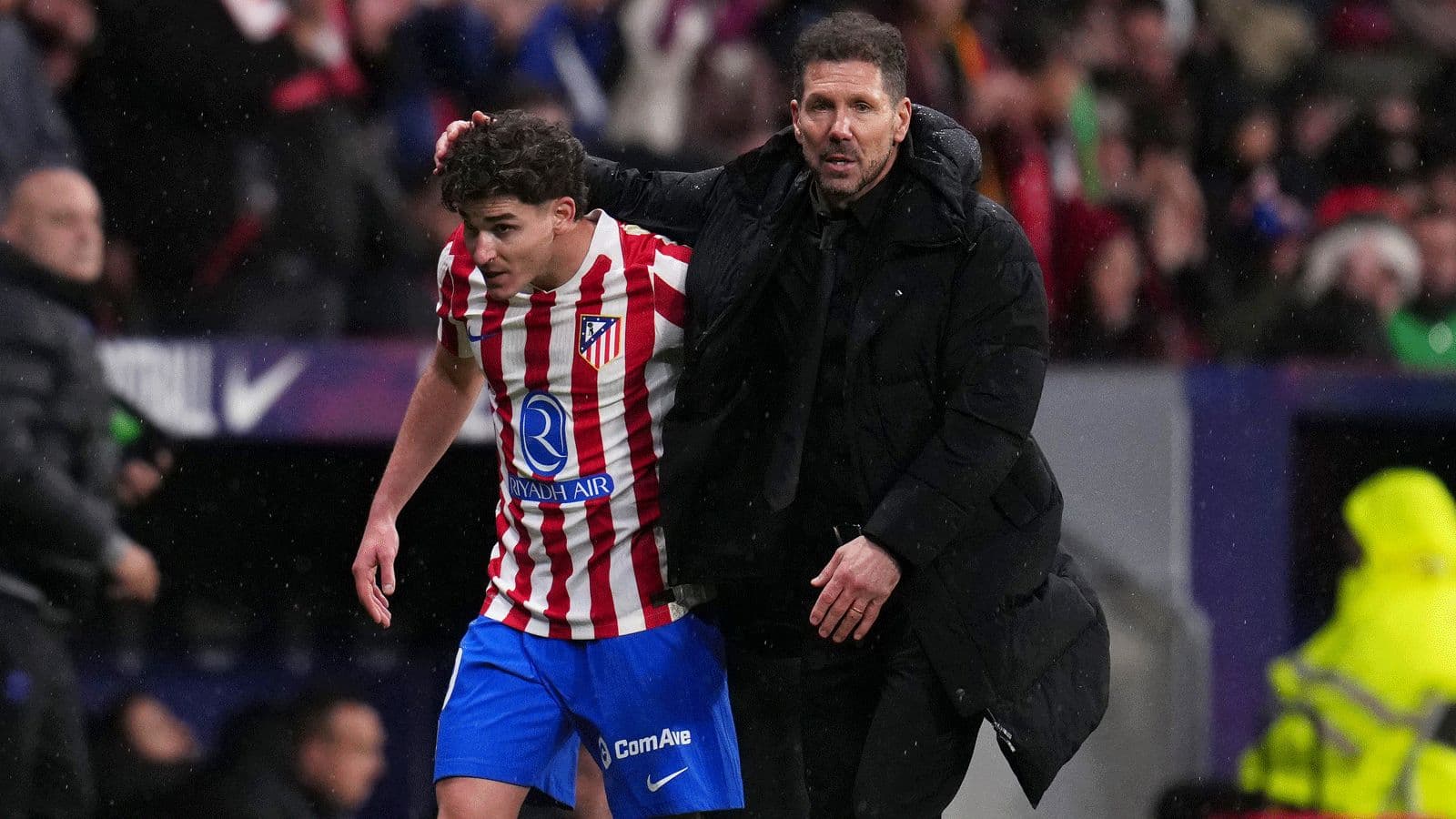 Simeone leaves Alvarez amid fan anger
