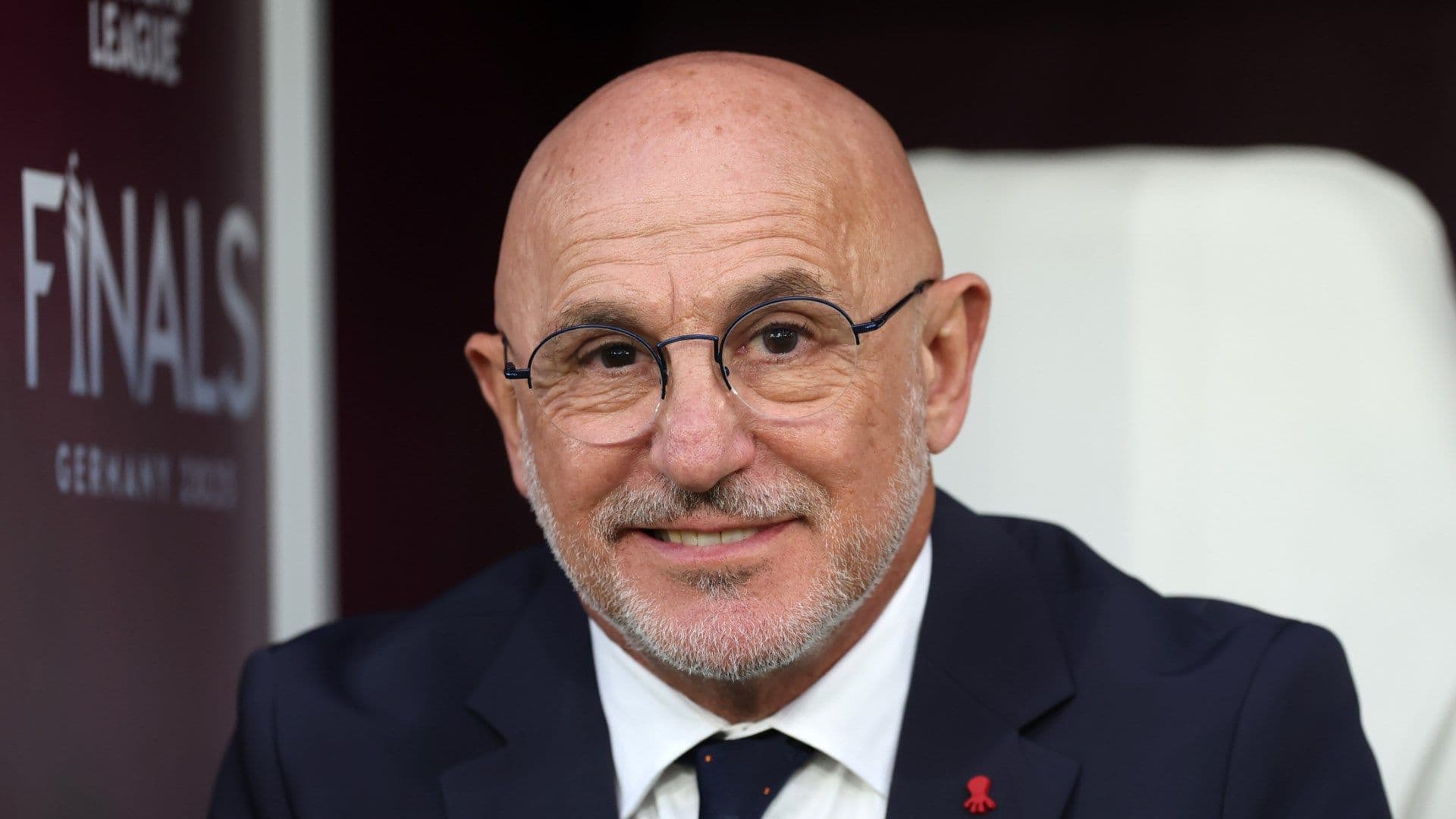الاتحاد الإسباني يحدد مستقبل دي لافوينتي بعد الفوز بالمونديال
