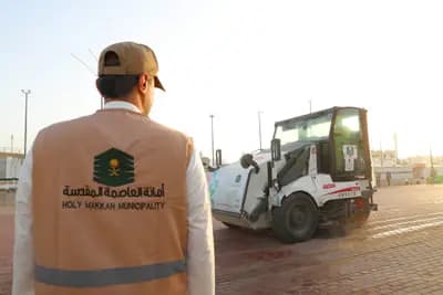 البلديات تواصل فرض رسوم جمع النفايات