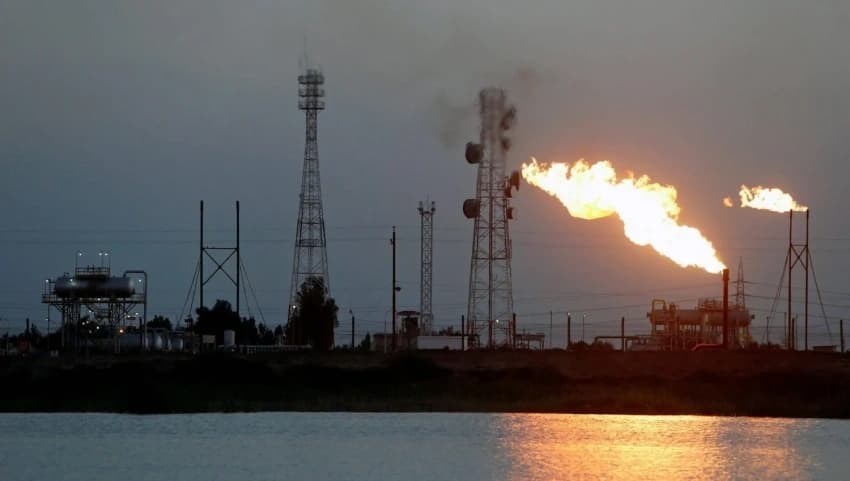 Iraqi oil prices fall below $60 per barrel in global markets