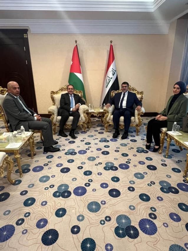 العراق والأردن يناقشان مشاريع استراتيجية وتوطين الاستثمارات