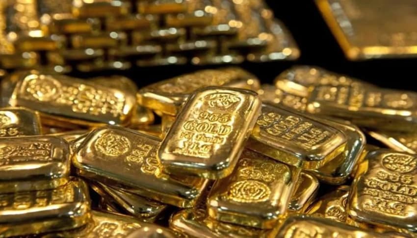 الذهب يتجه لانخفاض أسبوعي وسط توقعات برفع الفائدة الأمريكية