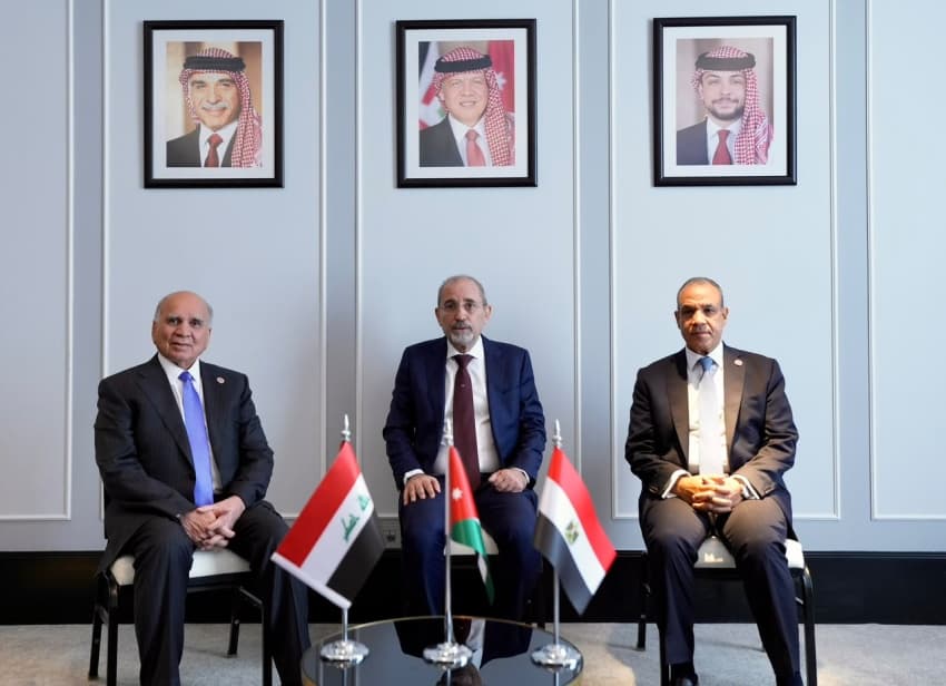 العراق والأردن ومصر يعززون التعاون