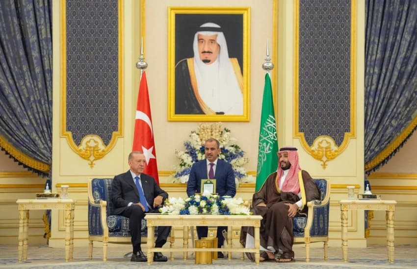 خبير تركي: ميثاق مكة للاسرة الدفاعي يعيد توزيع القوة