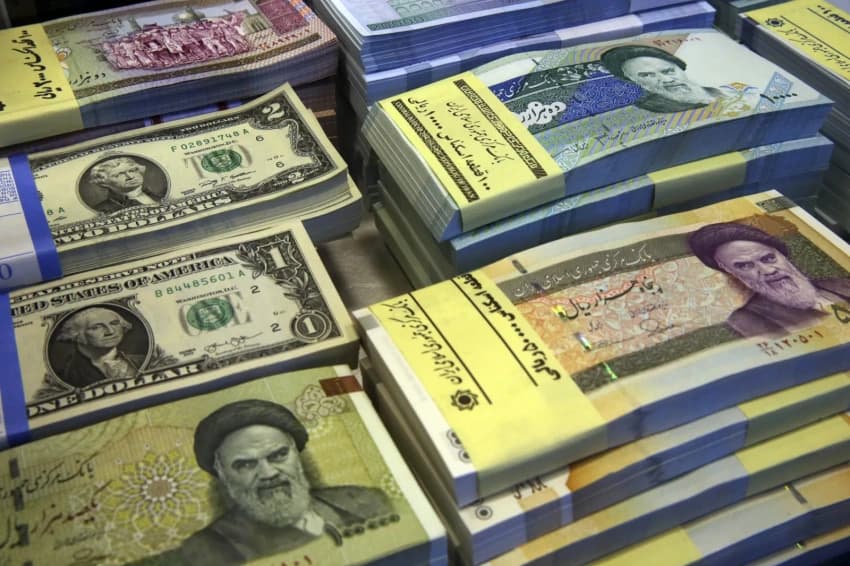 Iranian Toman Falls After U.S. Sanctions