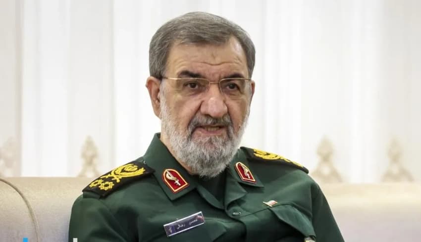 رضائي يشدد على رفض أمريكا في مستقبل العراق