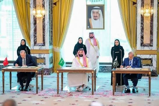 الخارجية التركية تعقد اجتماع تحالف مكة غدا
