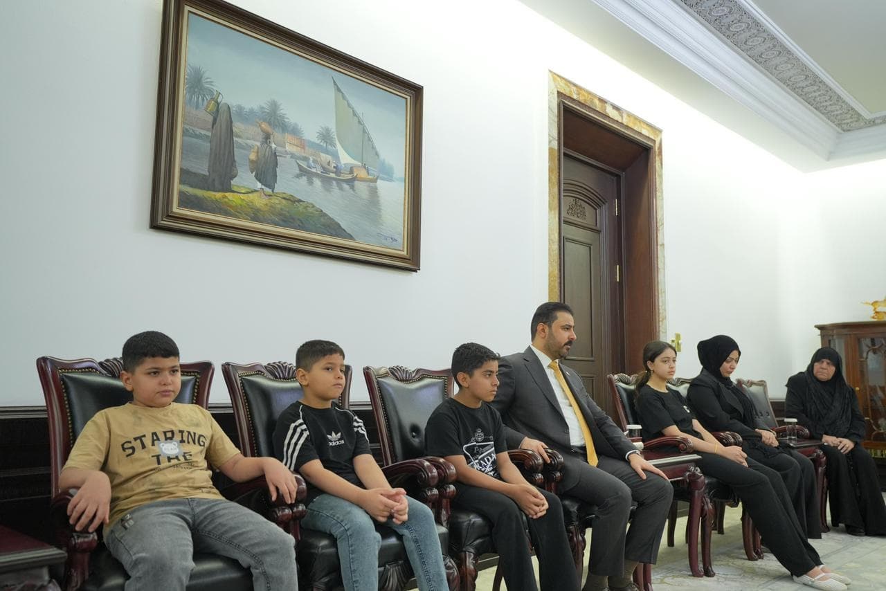 Al-Zaydi Meets Martyrs' Families