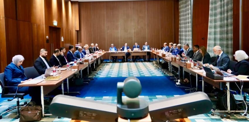 النفط يخطط لتعزيز استثمار الغاز وتصديره