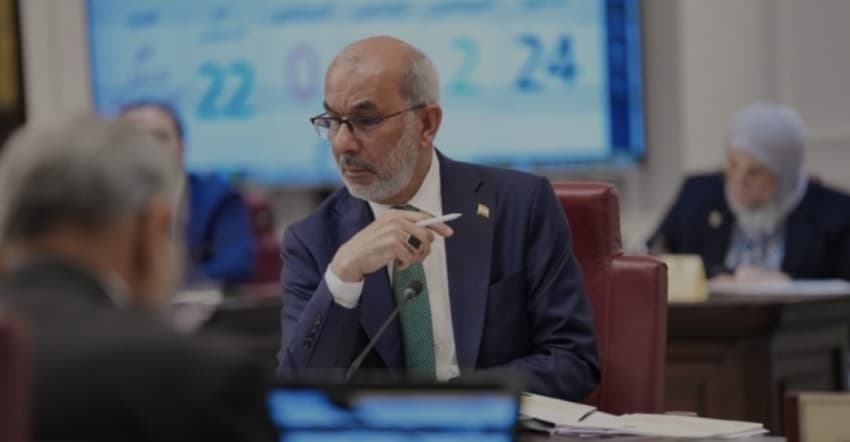 وزير النفط يخطط لشراء ناقلات نفطية لدعم التصدير