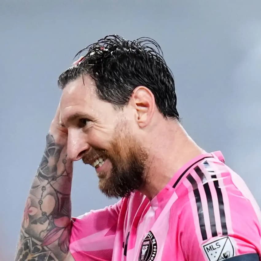Former Barcelona leader questions Messi's role
