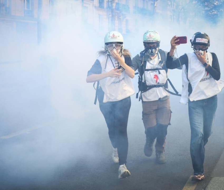 French Interior Minister considers sound bombs during protests