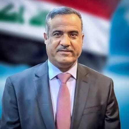 وزير الدفاع يؤكد الالتزام بخدمة الشعب