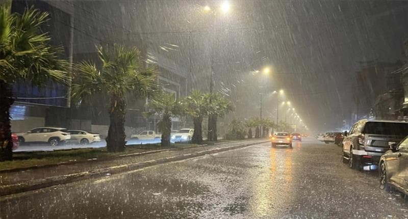 Night Rain Ahead in Central and North Cities