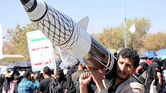 Iran employs small submarines to supply Houthis